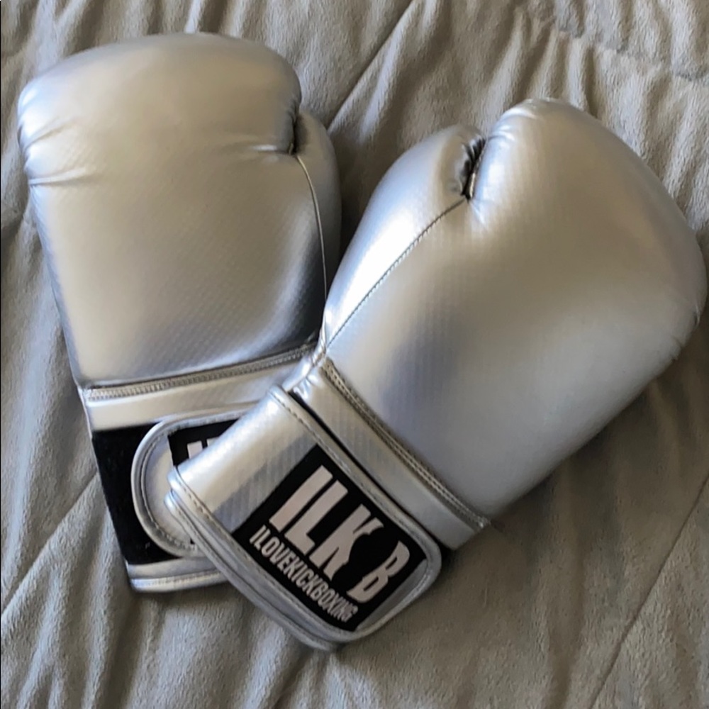 ILKB Kickboxing Gloves 16Oz